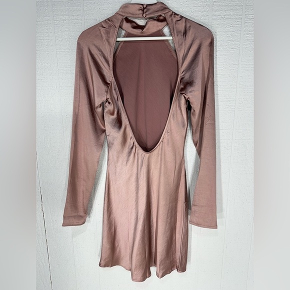 NWOT Lulus Poised Aura Dusty Mauve Satin Mock Neck backless Mini Dress size S - Picture 6 of 16